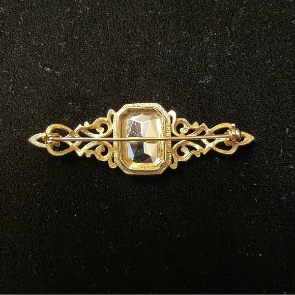 Park Lane Vintage Women’s Gold Tone Brooch - Picture 2 of 2